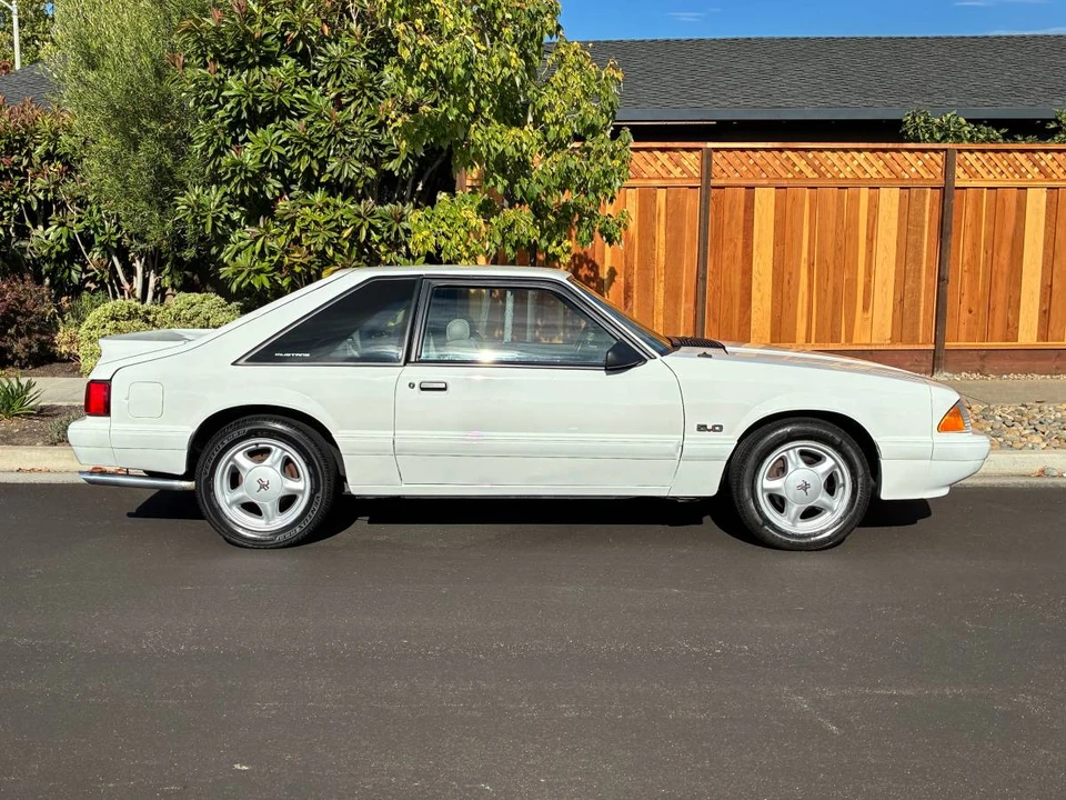 1990 Ford Mustang 3rd Gen - Image 8 of 20