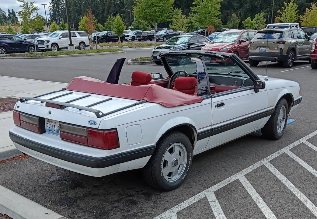 1990 Ford Mustang 3rd Gen - Image 2 of 4