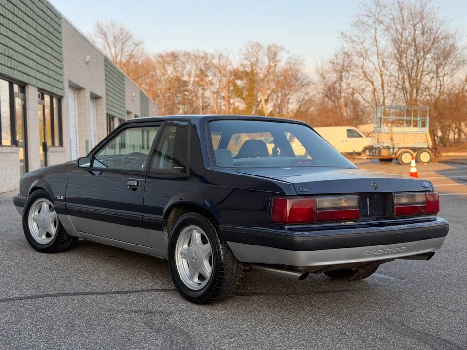1990 Ford Mustang 3rd Gen - Image 4 of 19