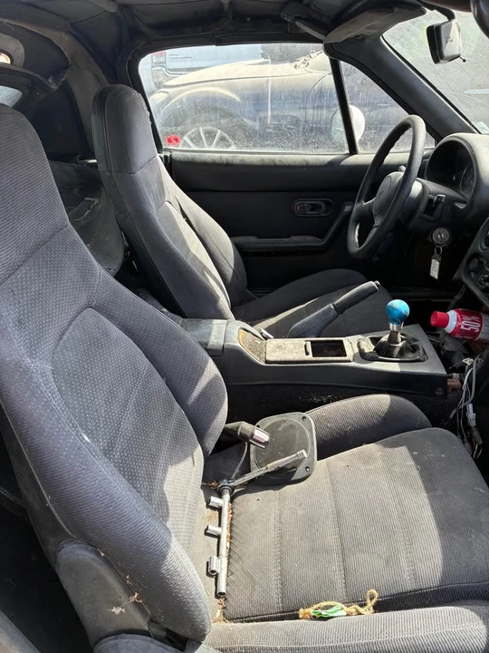 1990 Mazda NA MX-5 Miata - Image 6 of 8
