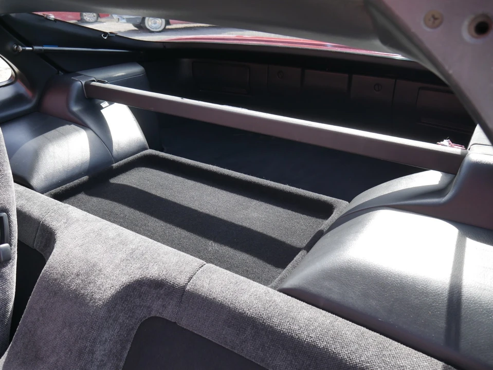 1990 Nissan - Image 28 of 31