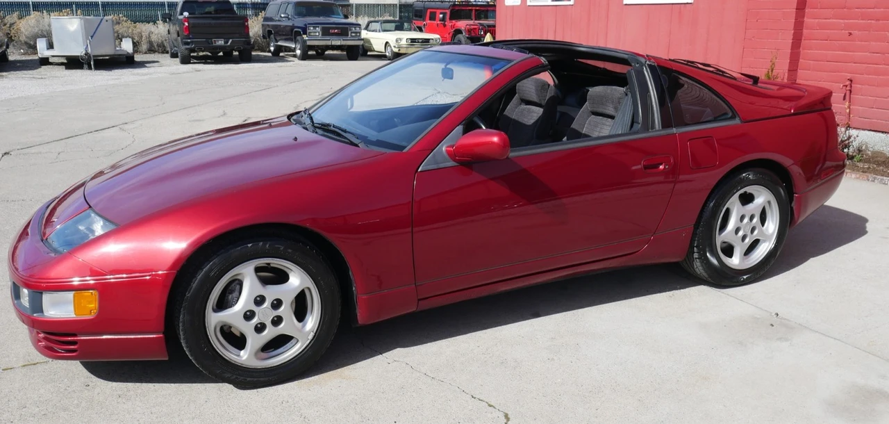 1990 Nissan - Image 13 of 31