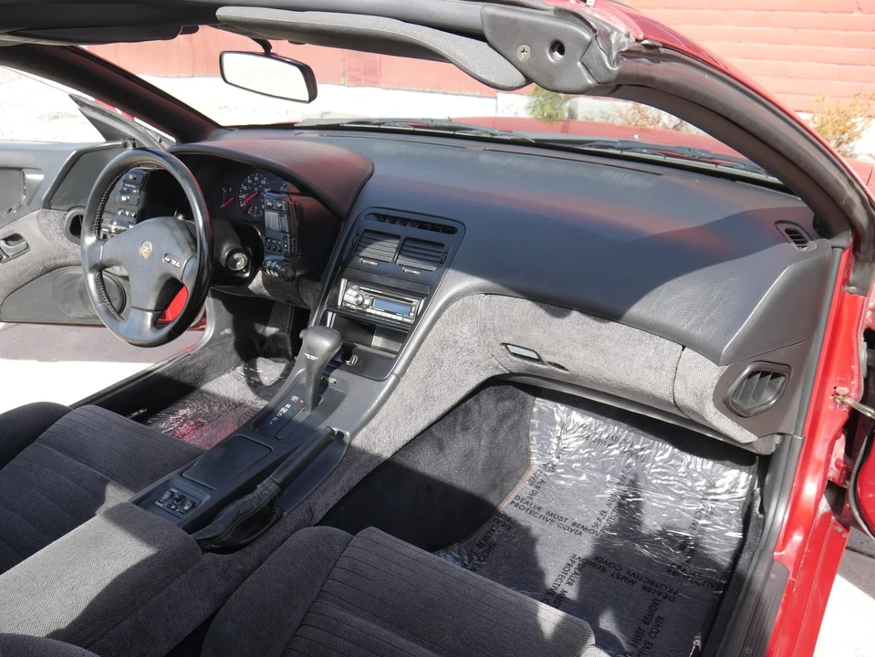 1990 Nissan - Image 24 of 31