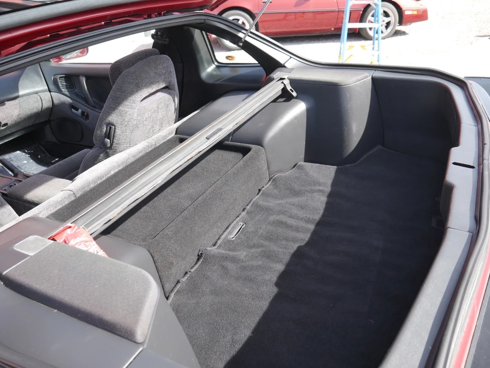 1990 Nissan - Image 31 of 31