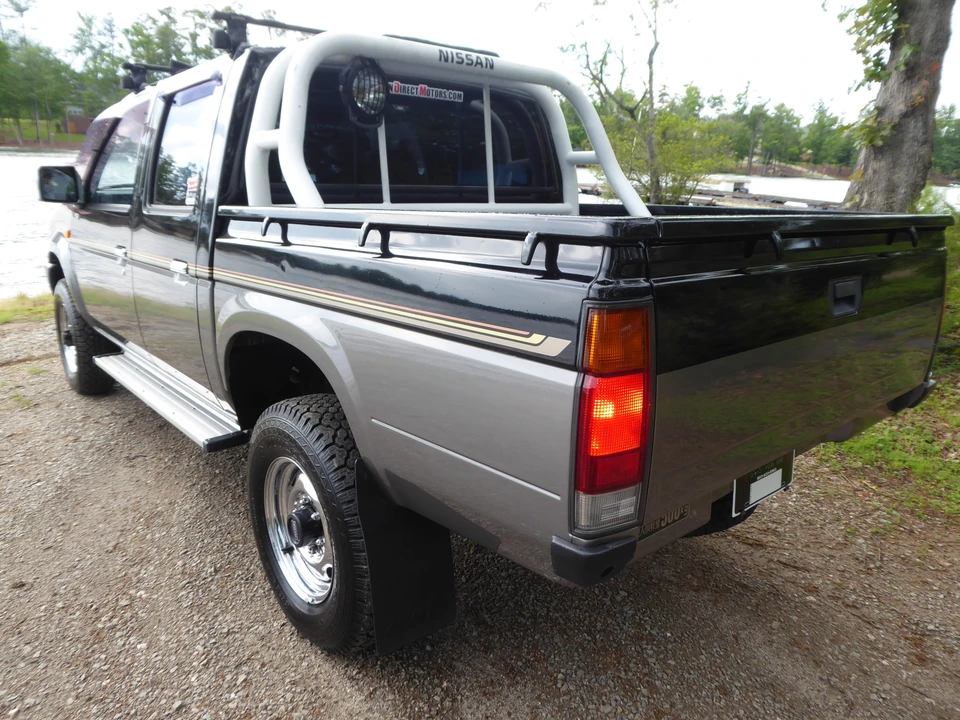 1990 Nissan - Image 14 of 31