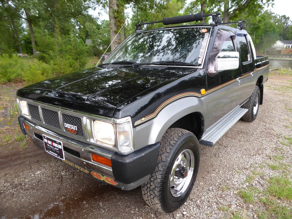 1990 Nissan - Image 5 of 31