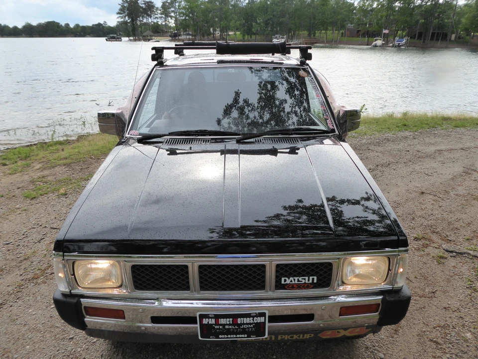 1990 Nissan - Image 2 of 31