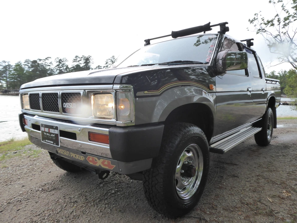 1990 Nissan - Image 6 of 31