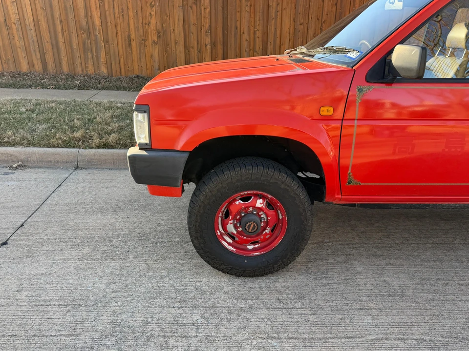 1990 Nissan - Image 20 of 31