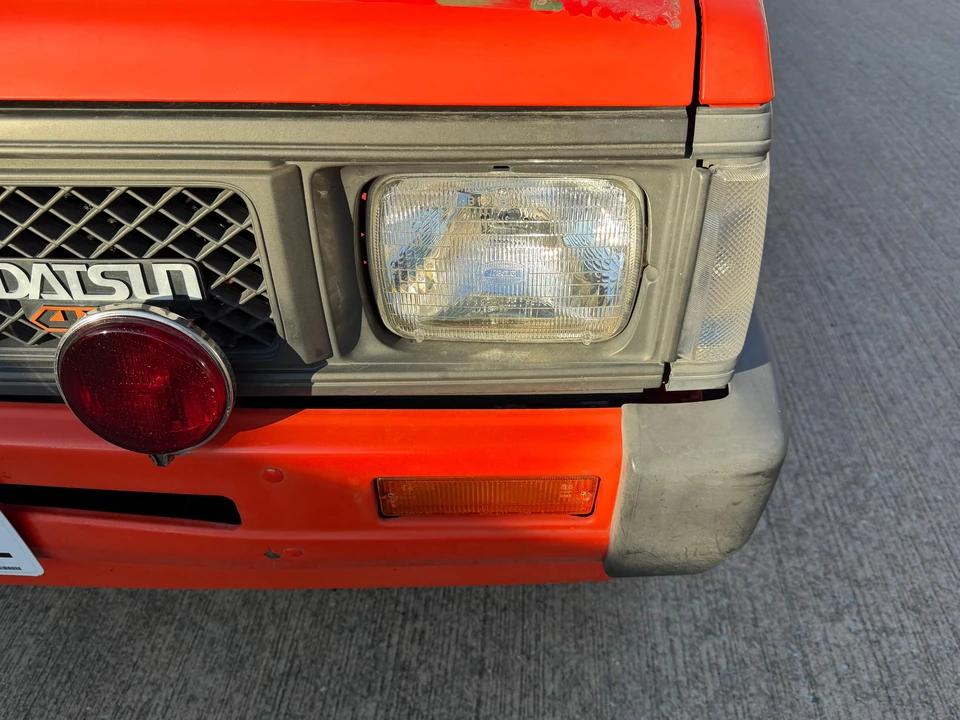 1990 Nissan - Image 16 of 31