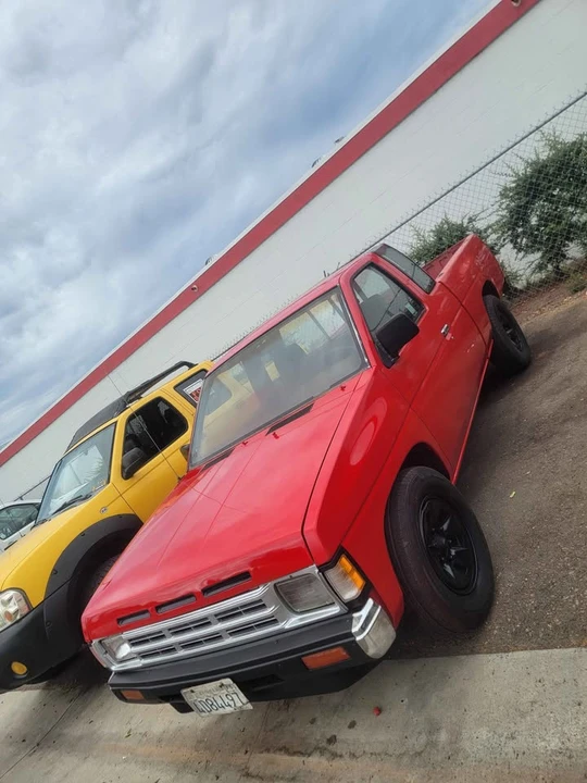 1990 Nissan Frontier - Image 3 of 5