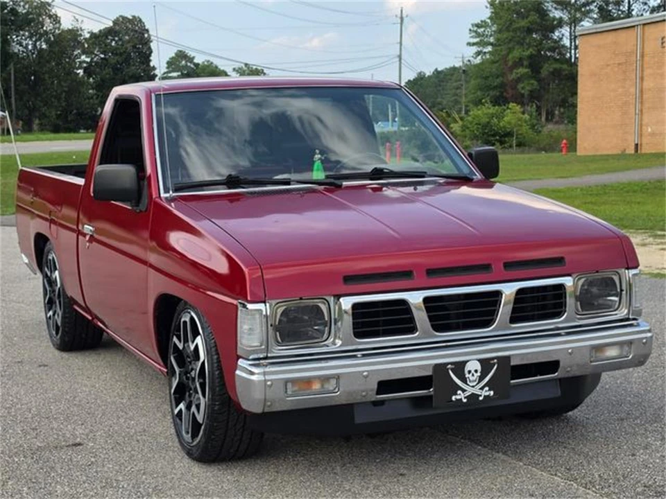 1990 Nissan Frontier - Image 4 of 31