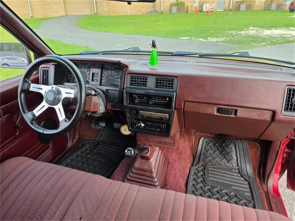 1990 Nissan Frontier - Image 30 of 31