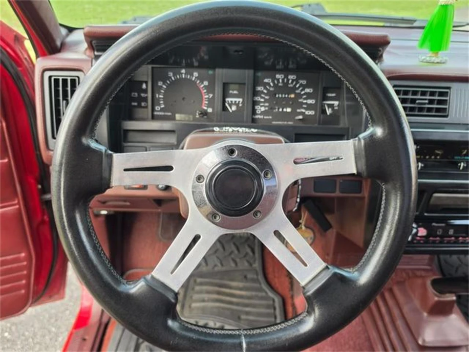 1990 Nissan Frontier - Image 18 of 31