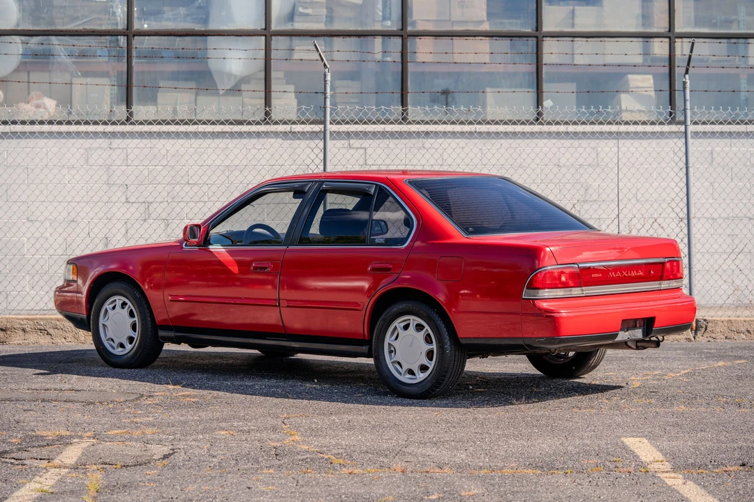 1990 Nissan Maxima 3rd Gen - Image 4 of 31