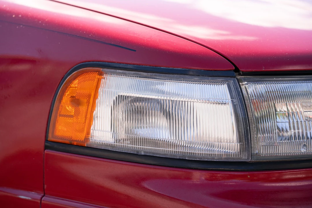 1990 Nissan Maxima 3rd Gen - Image 13 of 31