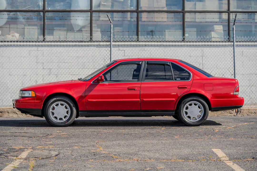 1990 Nissan Maxima 3rd Gen - Image 3 of 31