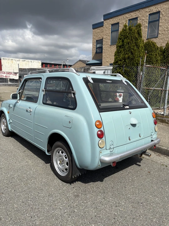 1990 Nissan - Image 10 of 31