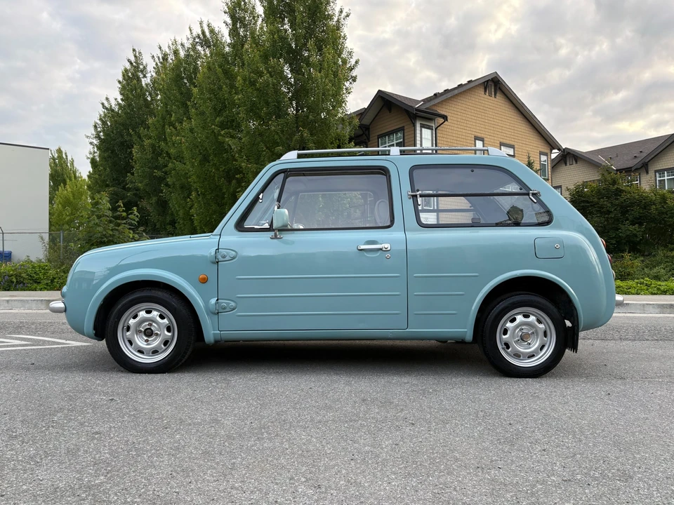 1990 Nissan - Image 11 of 31