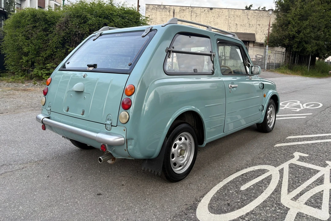 1990 Nissan - Image 7 of 31