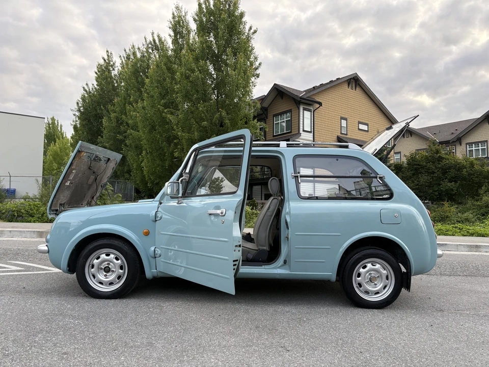 1990 Nissan - Image 20 of 31