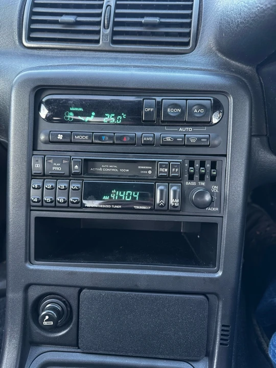 1990 Nissan Skyline - Image 23 of 24
