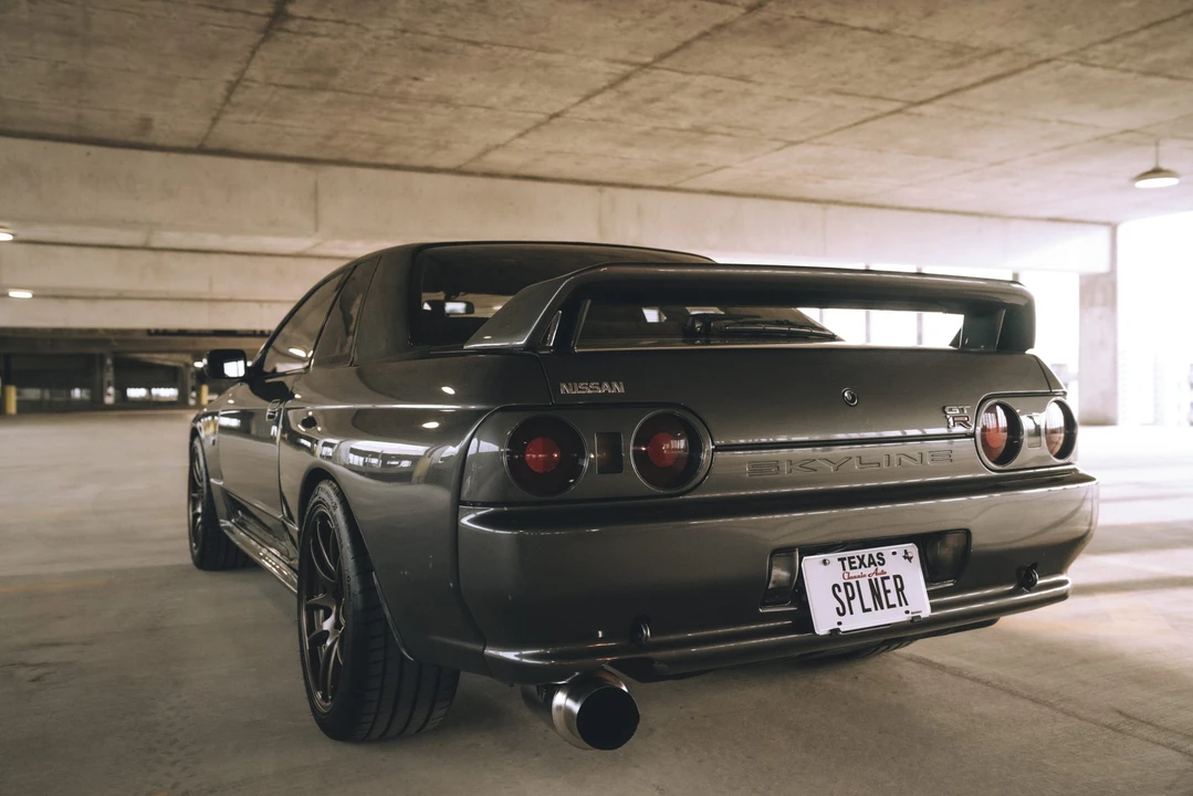 1990 Nissan R32 Skyline GT-R 8th Gen - Image 12 of 31