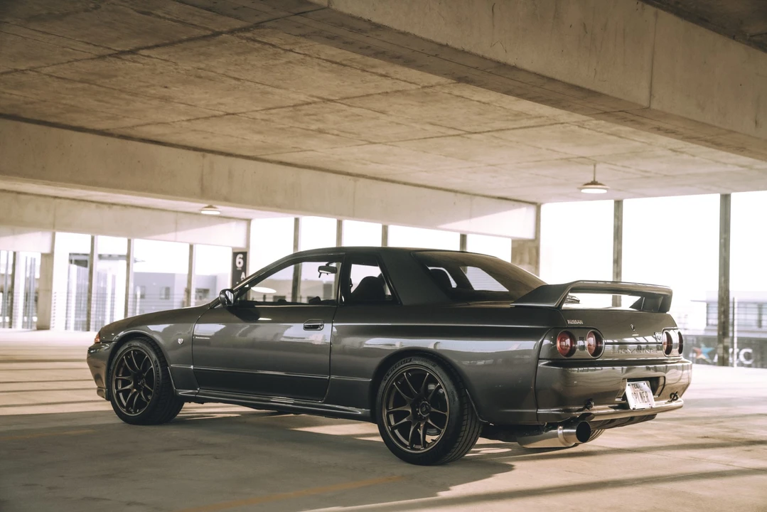 1990 Nissan R32 Skyline GT-R 8th Gen - Image 10 of 31