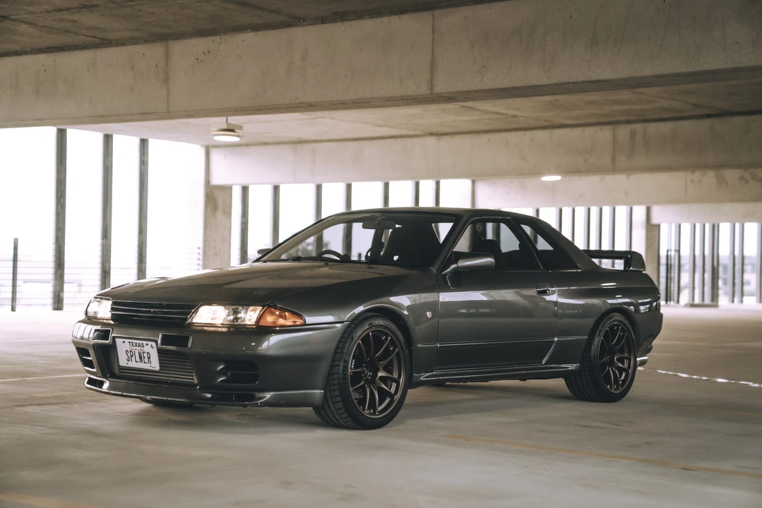 1990 Nissan R32 Skyline GT-R 8th Gen - Image 8 of 31