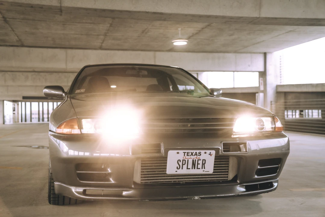 1990 Nissan R32 Skyline GT-R 8th Gen - Image 24 of 31