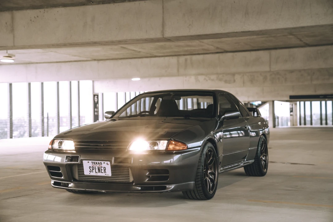 1990 Nissan R32 Skyline GT-R 8th Gen - Image 4 of 31