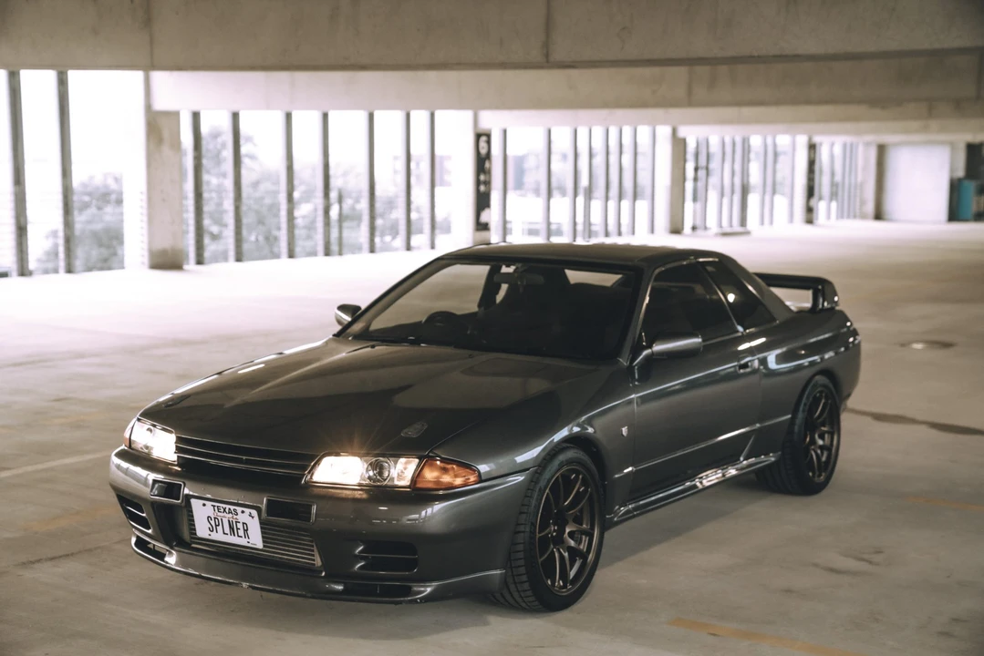 1990 Nissan R32 Skyline GT-R 8th Gen - Image 6 of 31