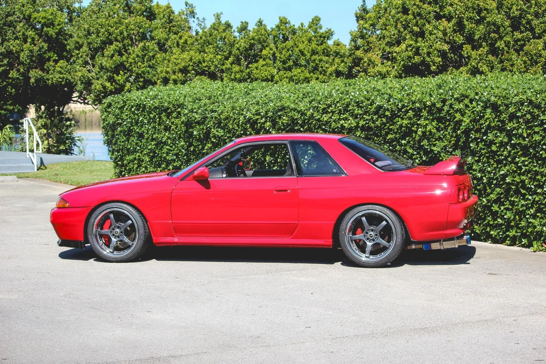1990 Nissan R32 Skyline GT-R 8th Gen - Image 8 of 31