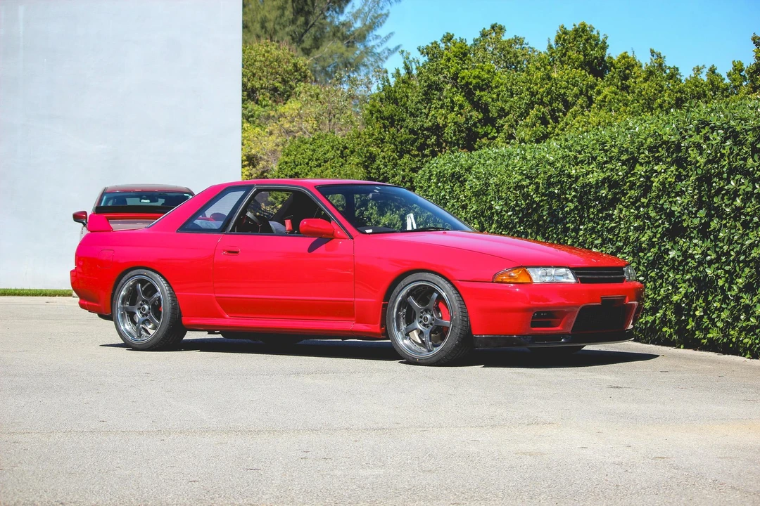 1990 Nissan R32 Skyline GT-R 8th Gen - Image 13 of 31