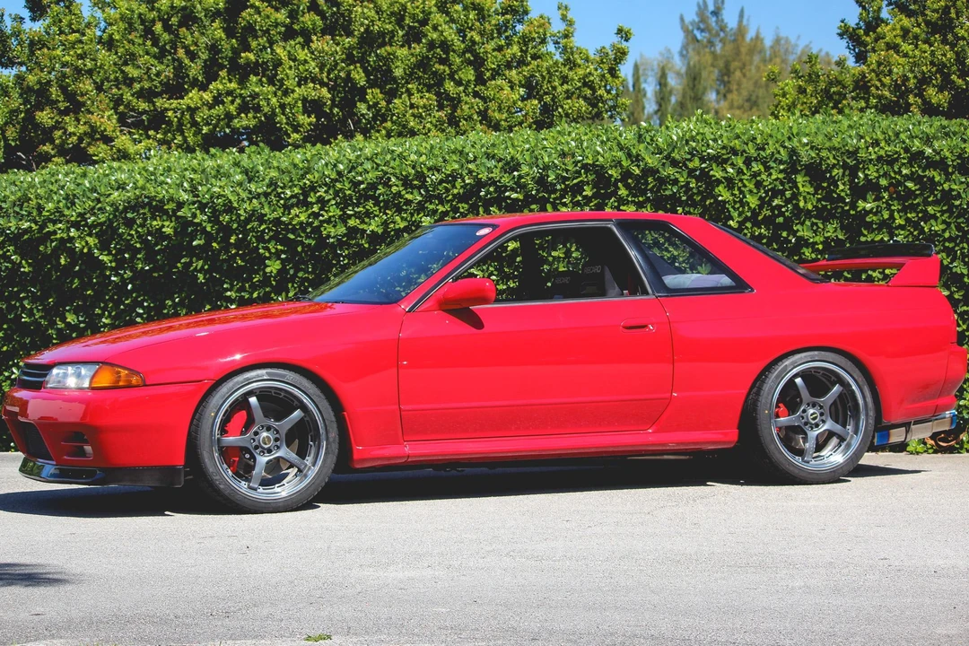 1990 Nissan R32 Skyline GT-R 8th Gen - Image 7 of 31