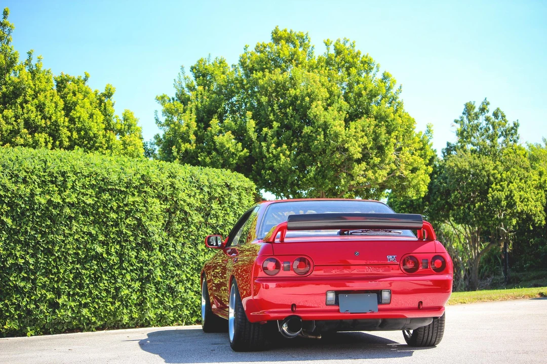 1990 Nissan R32 Skyline GT-R 8th Gen - Image 11 of 31