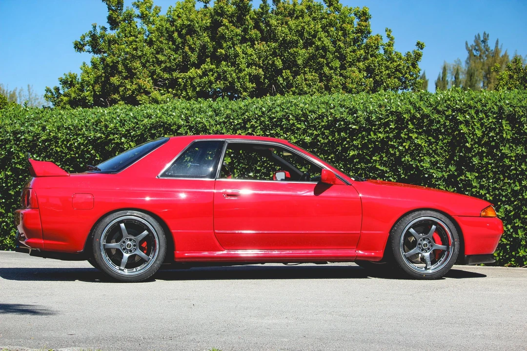 1990 Nissan R32 Skyline GT-R 8th Gen - Image 12 of 31