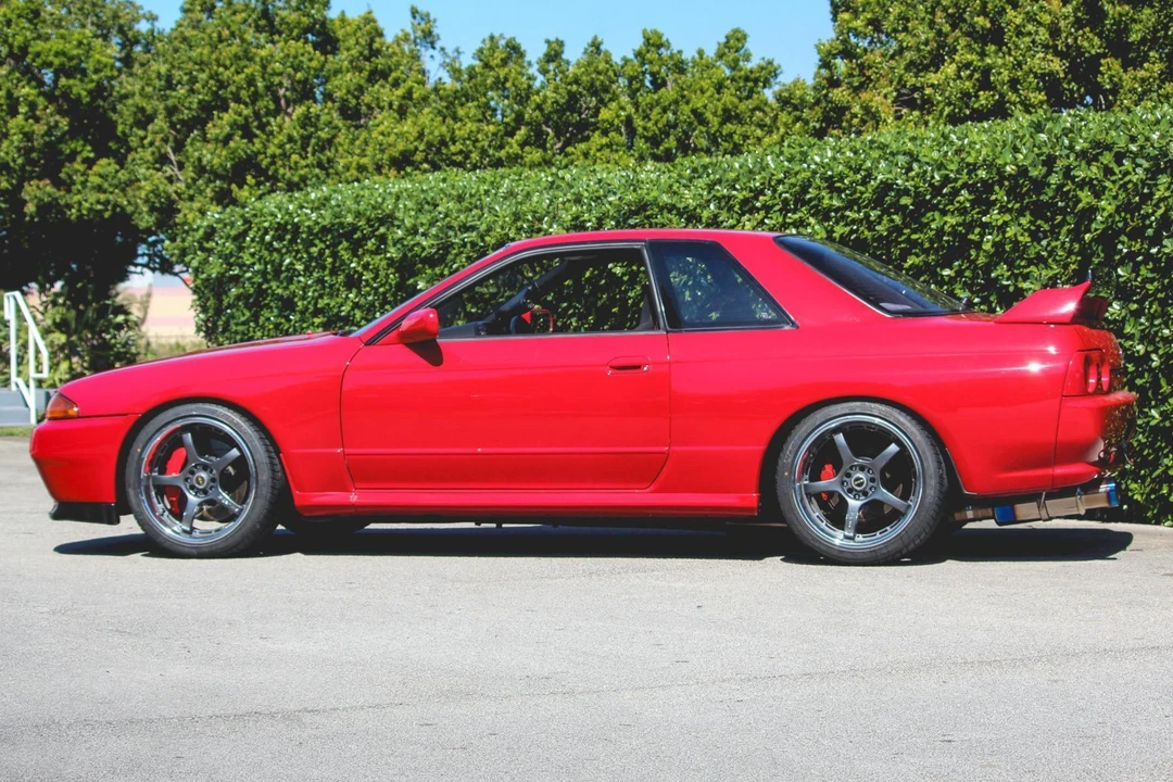 1990 Nissan R32 Skyline GT-R 8th Gen - Image 3 of 31