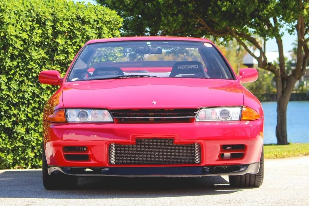 1990 Nissan R32 Skyline GT-R 8th Gen - Image 2 of 31