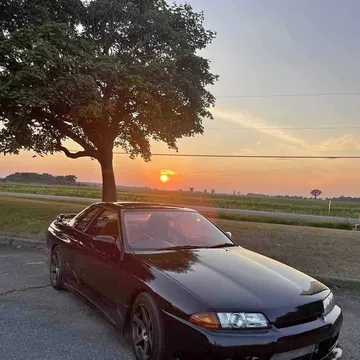 1990 Nissan Skyline R32 GTS-4