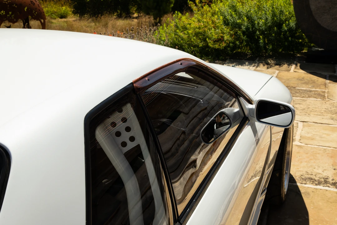 1990 Nissan R32 Skyline GT-R 8th Gen - Image 16 of 31