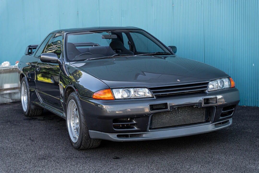 1990 Nissan R32 Skyline GT-R 8th Gen - Image 11 of 31