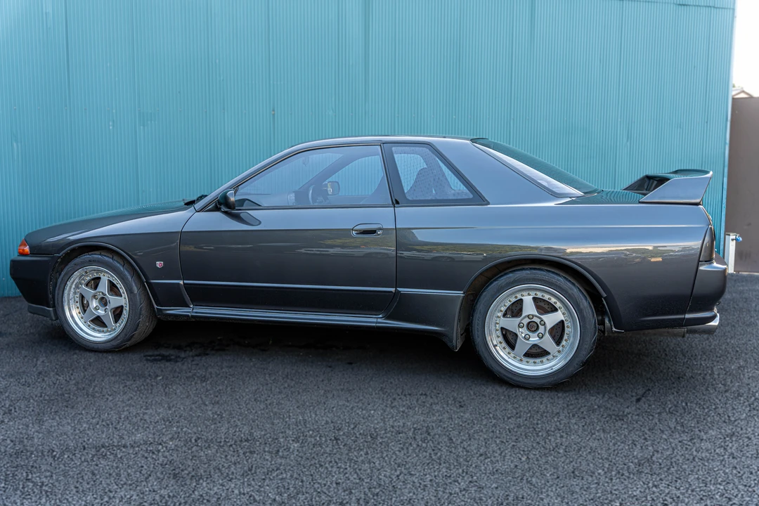 1990 Nissan R32 Skyline GT-R 8th Gen - Image 5 of 31