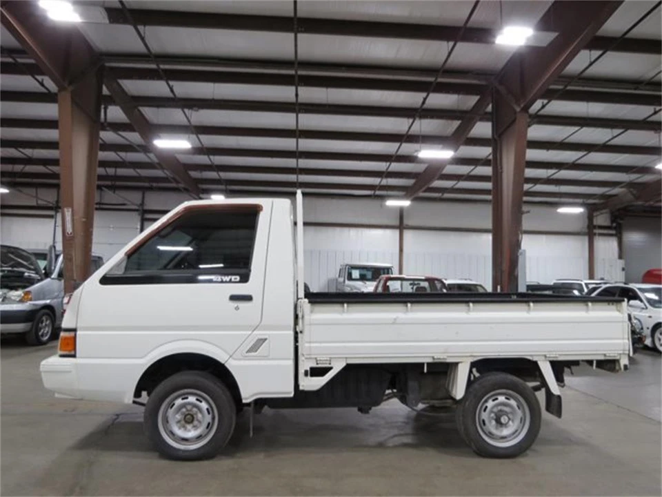 1990 Nissan Vanette 2nd Gen - Image 4 of 31