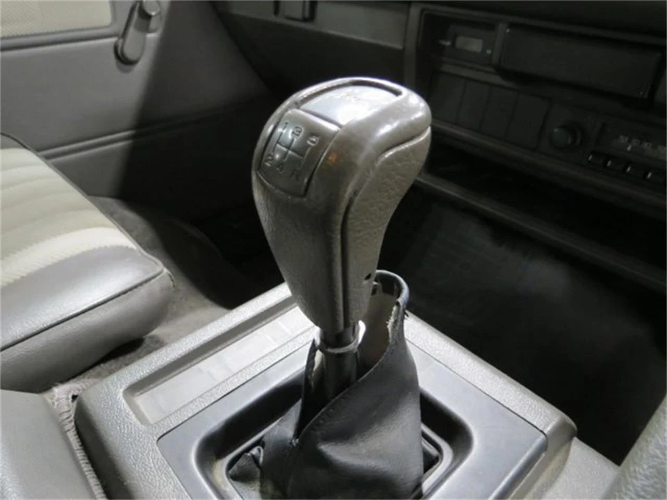 1990 Nissan Vanette 2nd Gen - Image 18 of 31