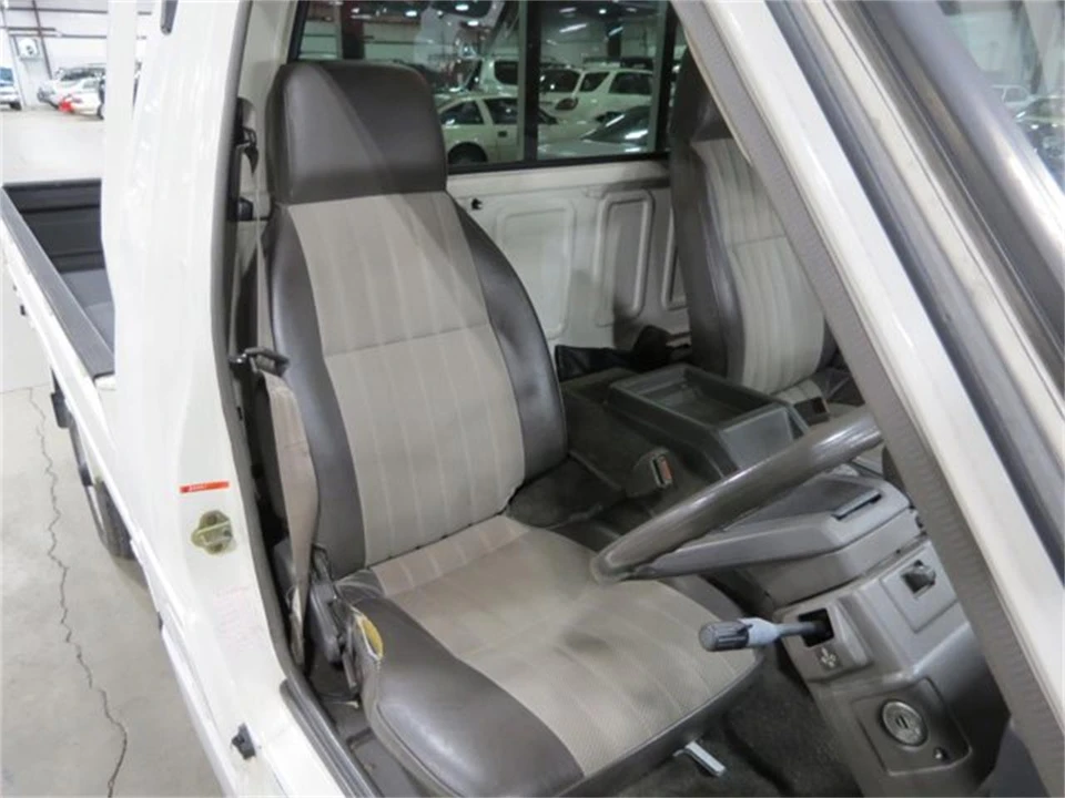 1990 Nissan Vanette 2nd Gen - Image 14 of 31