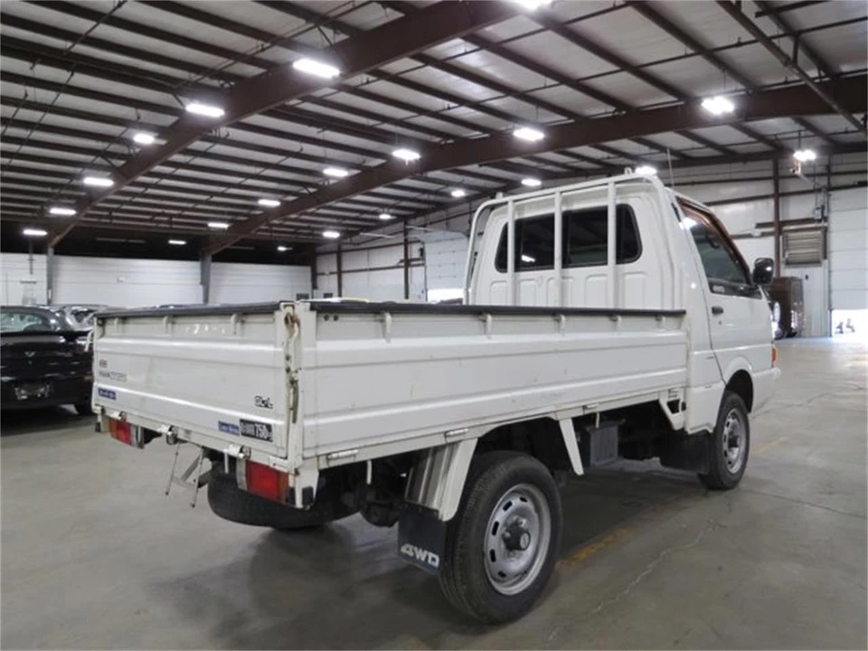 1990 Nissan Vanette 2nd Gen - Image 7 of 31