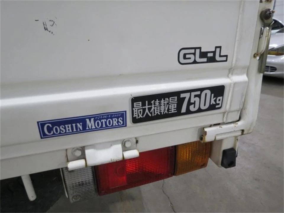 1990 Nissan Vanette 2nd Gen - Image 29 of 31