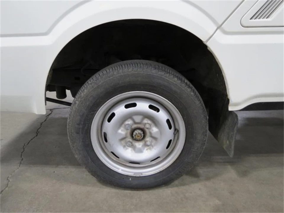 1990 Nissan Vanette 2nd Gen - Image 10 of 31