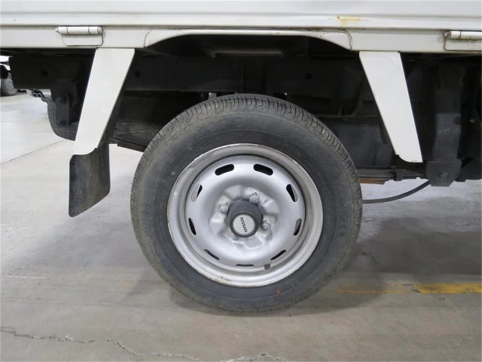 1990 Nissan Vanette 2nd Gen - Image 11 of 31